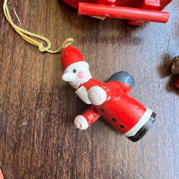 Lot of 6 VTG  Wooden Ornaments 60s 70s Japan Spain penguin Santa sled - Picture 4 of 14